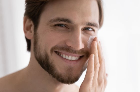 Tout savoir sur les bienfaits de l’acide hyaluronique pour la peau